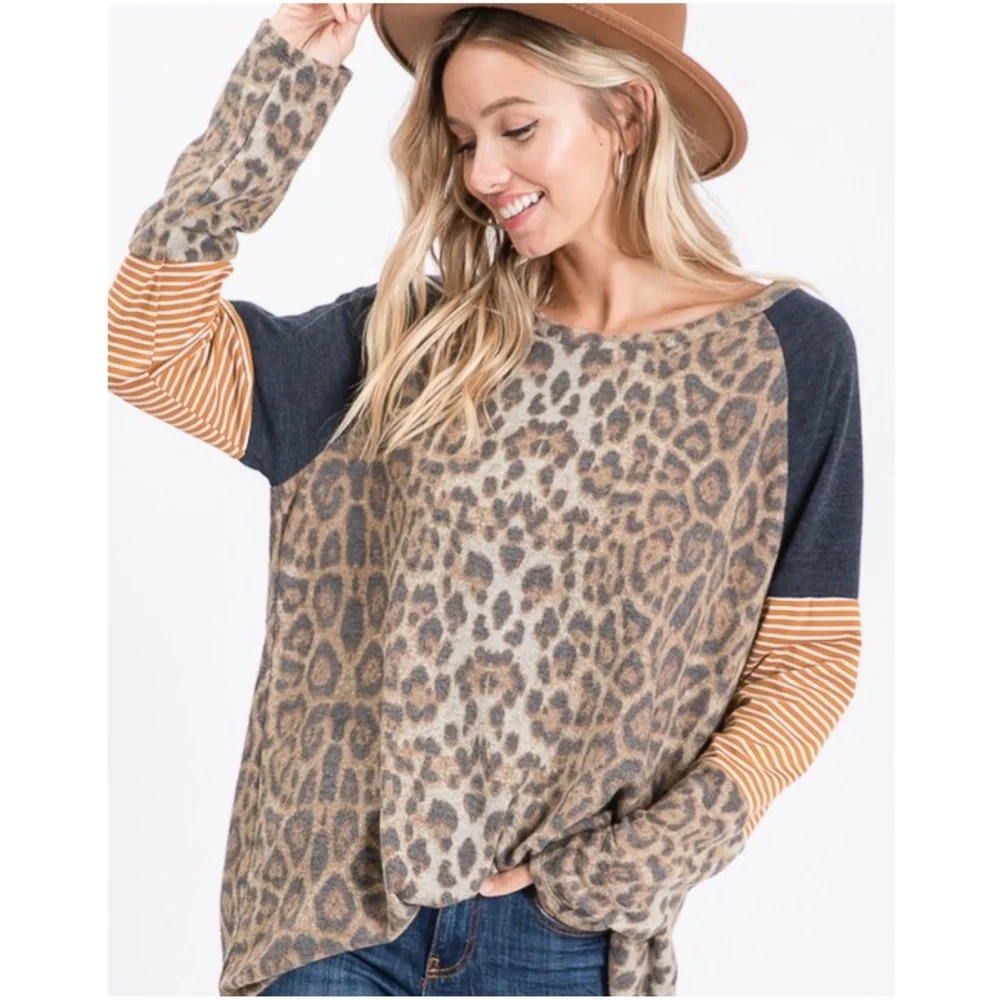 01 Leopard Print Striped Loose Fit Top - Picture 6 of 7